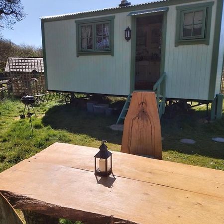 The Old Mill Shepherds Hut Okehampton Exterior foto