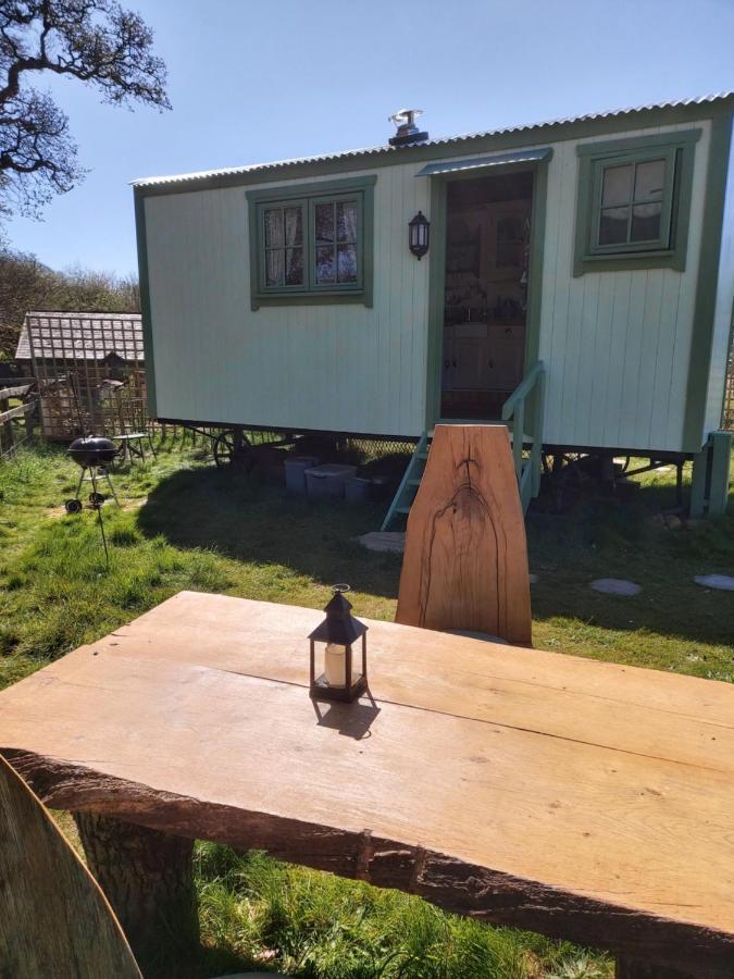 The Old Mill Shepherds Hut Okehampton Exterior foto